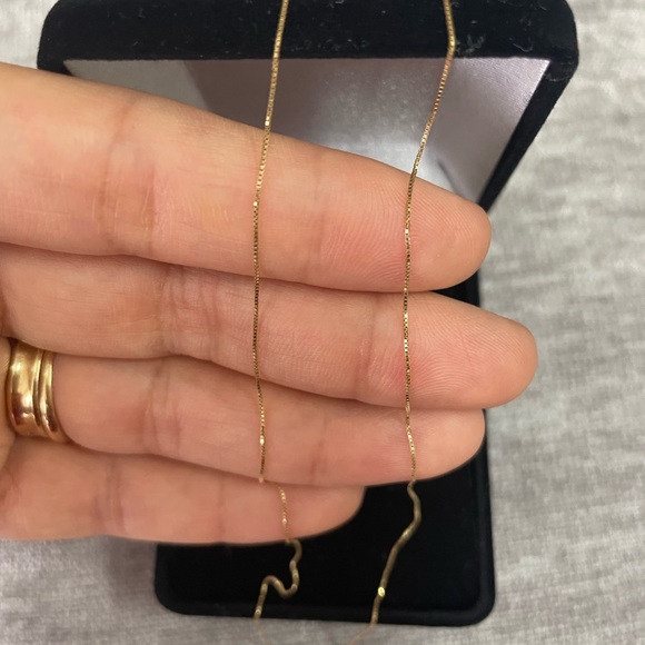 18k solid gold neck chain( Veneziana)